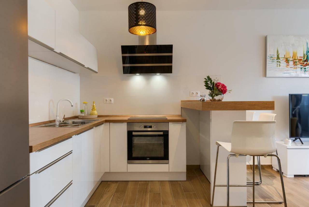 Apartments Dream In Arena 2 Pula Center Free Parking Exterior foto
