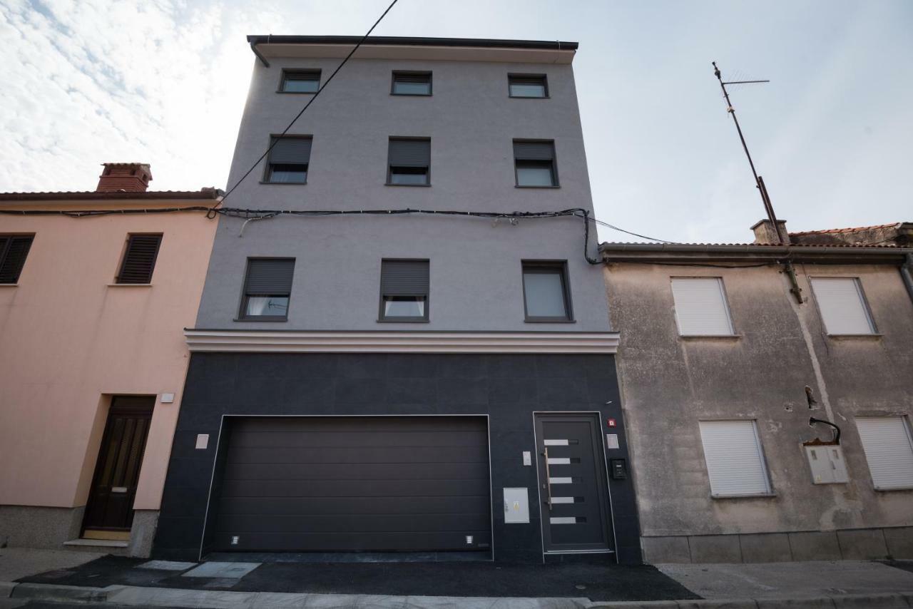 Apartments Dream In Arena 2 Pula Center Free Parking Exterior foto