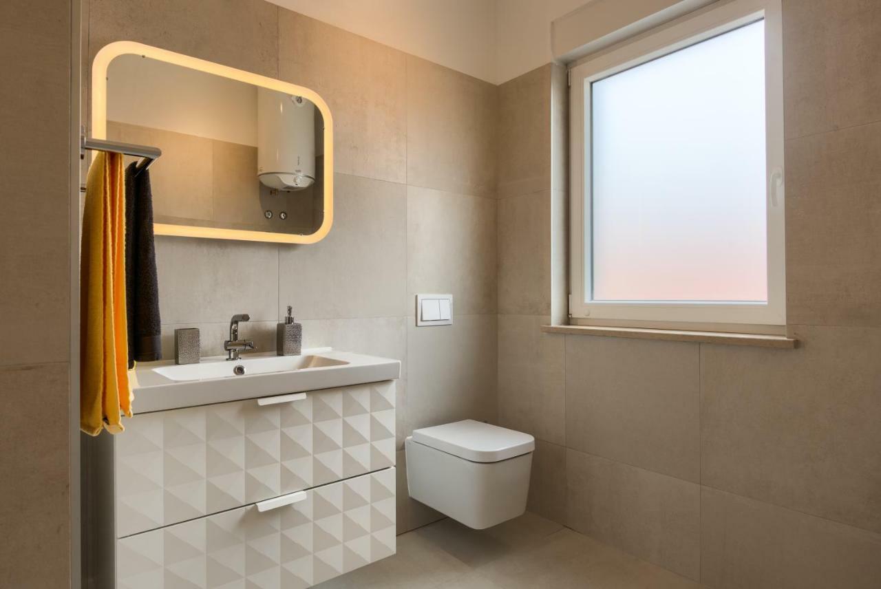 Apartments Dream In Arena 2 Pula Center Free Parking Exterior foto